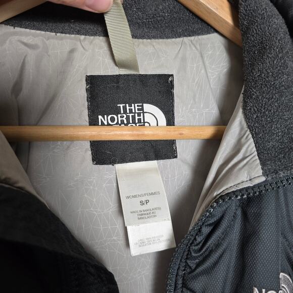 The North Face Womens Size Small Black Quilted Light Puffer Jacket - Picture 3 of 7